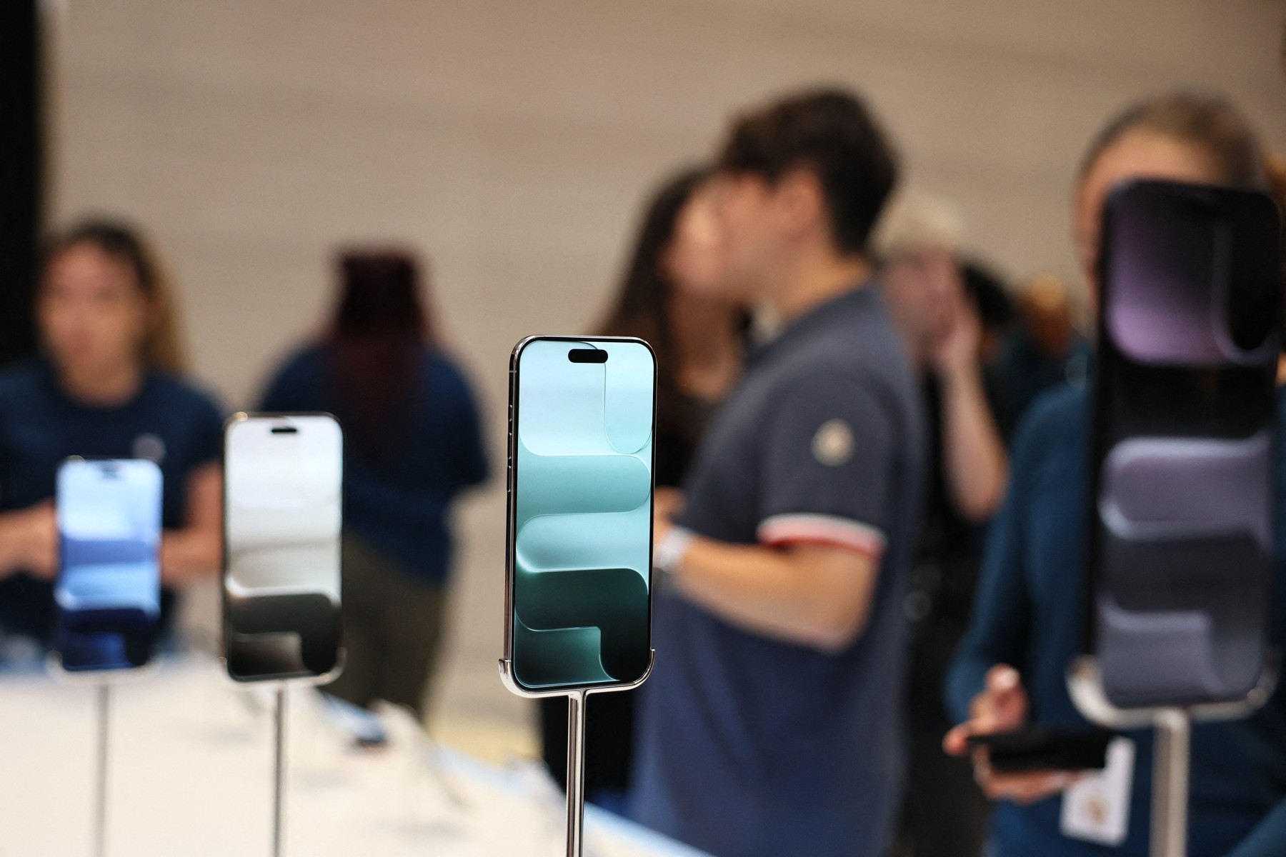 Samsung se pregătește să piardă pentru prima dată în 14 ani poziția de lider la livrările de smartphone-uri.