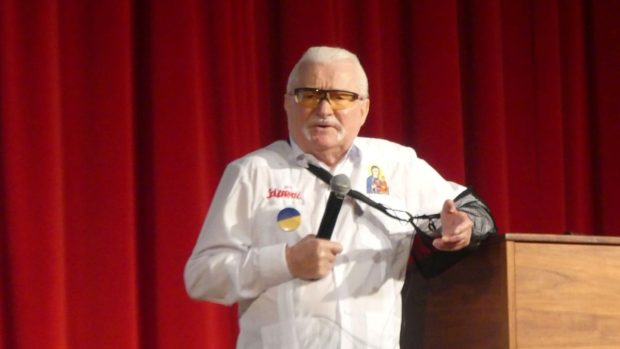 Lech Wałęsa își exprimă critici severe la adresa politicii SUA privind Ucraina: „Donald Trump ori este trădător, ori este un tip extrem de deștept”