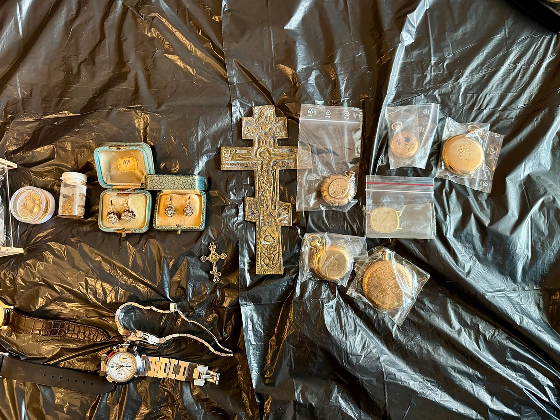 Bulgaria a capturat 35 de suspecți într-o rețea implicată în traficul de artefacte de patrimoniu în Europa, cu un prejudiciu de peste 1 miliard de dolari.