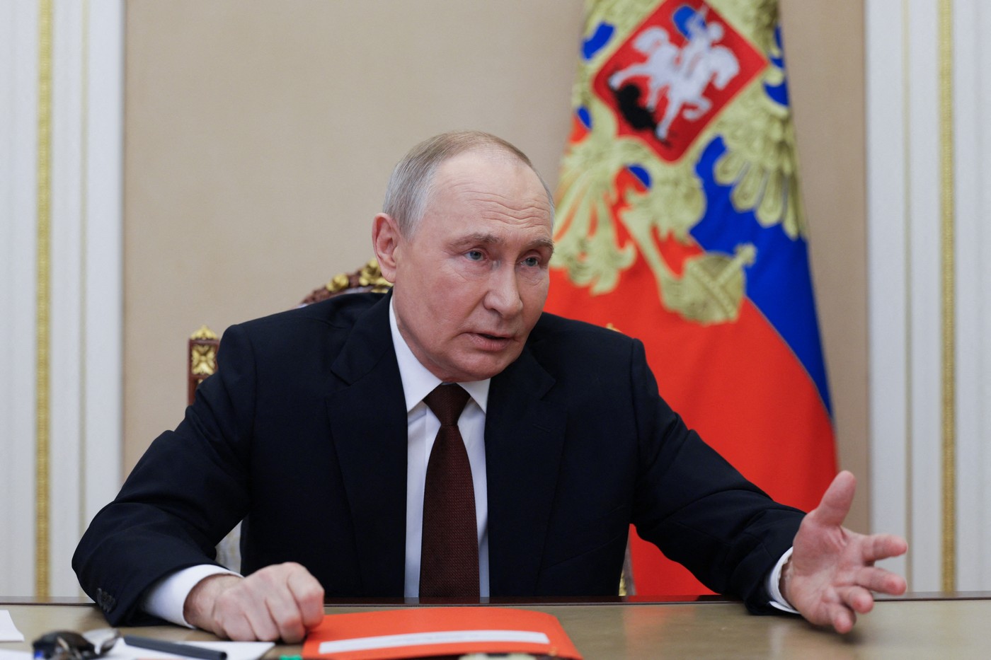 Ce a observat un jurnalist rus acreditat la Kremlin la prima reacție a lui Vladimir Putin după planul de pace al lui Trump și explicația rolului Chinei de către Putin