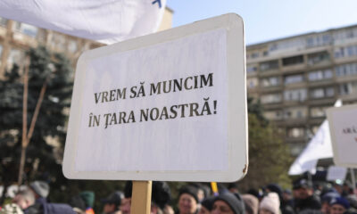Protest în sectorul apărării, al aeronauticii și al navigației. Care sunt nemulțumirile angajaților?
