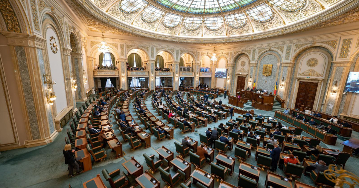 Românii care încalcă sancțiunile impuse de UE se expun la ani de închisoare. Ce stipulează noua lege aprobată de Senat