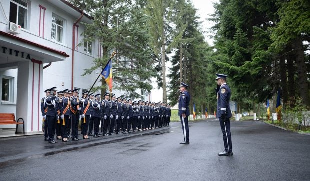 Cel mai ridicat număr de candidați înregistrați la școala de poliție de la începutul războiului din Ucraina. Concurenții confuzi din cauza „tiramisu” la examenul de limbă română.