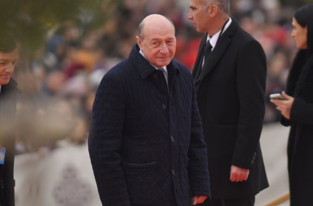 Piloții au permisiunea de a doborî dronele din Rusia care zboară deasupra României, informează MApN. Traian Băsescu: „Trebuiau doborâte.”