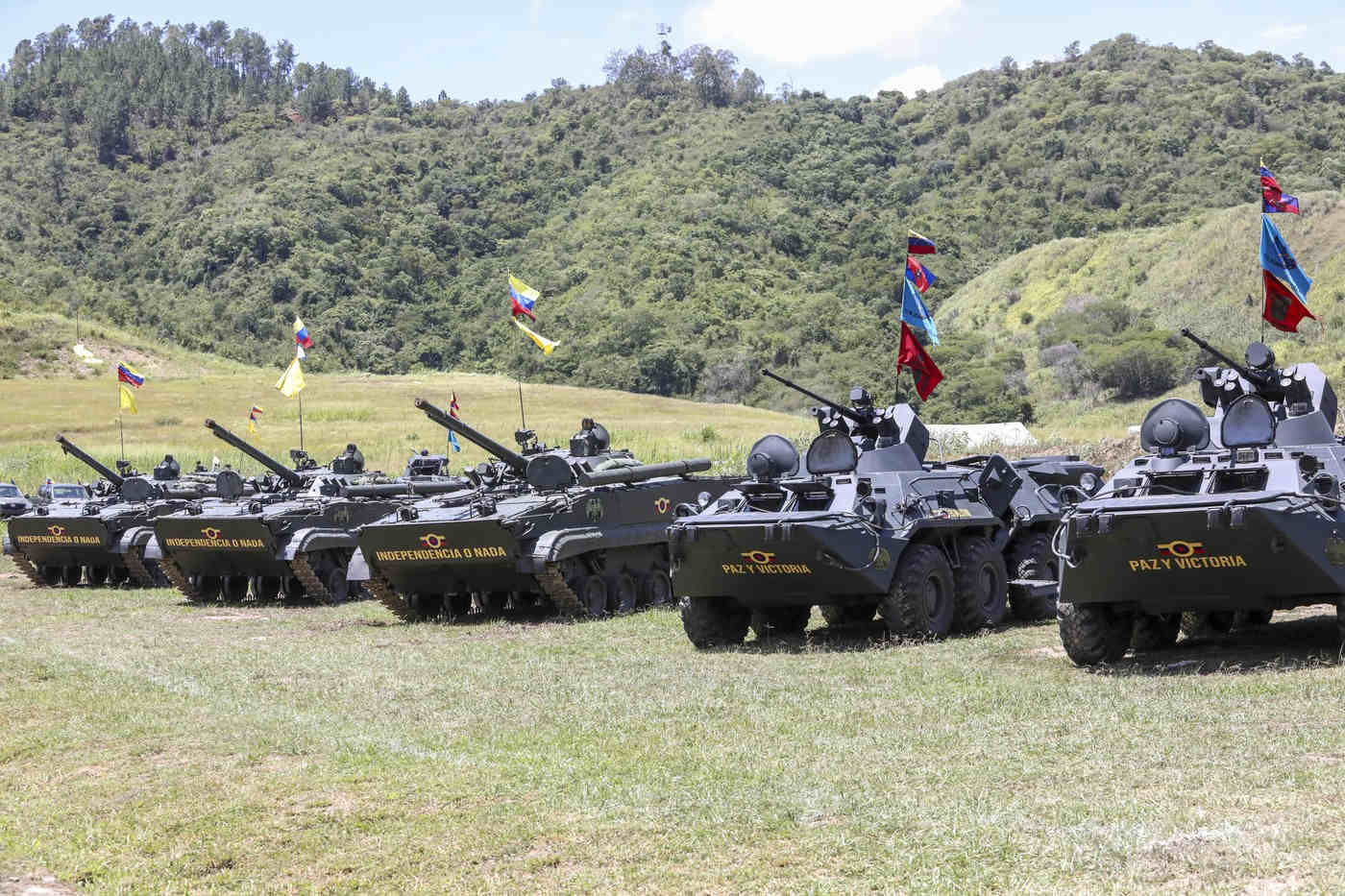 „Pericol pentru avioane la orice altitudine”. Companiile aeriene mari, avertizate de SUA să evite zborurile deasupra Venezuelei.