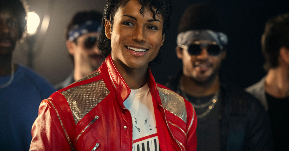 A fost lansat primul trailer al filmului despre viața lui Michael Jackson, în care nepotul cântărețului interpretează rolul principal.
