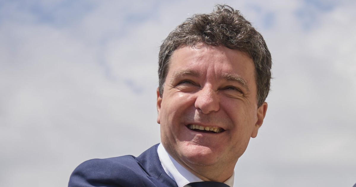 Nicușor Dan râde cu poftă din cauza lui Călin Georgescu. „Nu trebuie să ne lansăm în speculații”