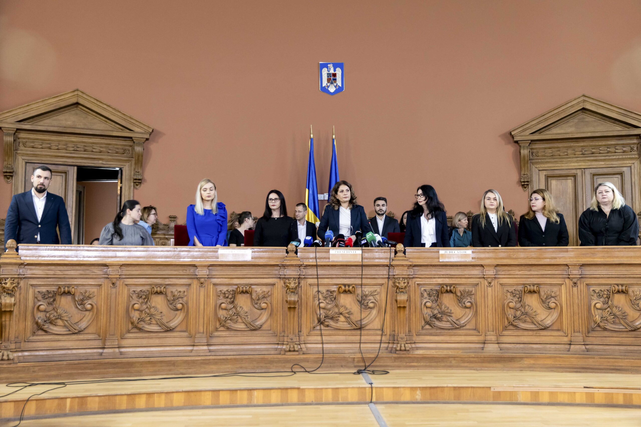 Culisele conferinței de presă care a șocat România, relatate de un jurnalist de investigații renumit.
