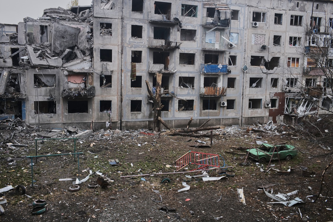 Ucraina desfășoară unități militare suplimentare pentru apărarea orașului Mîrnohrad. „Invadatorii înregistrează pierderi considerabile”
