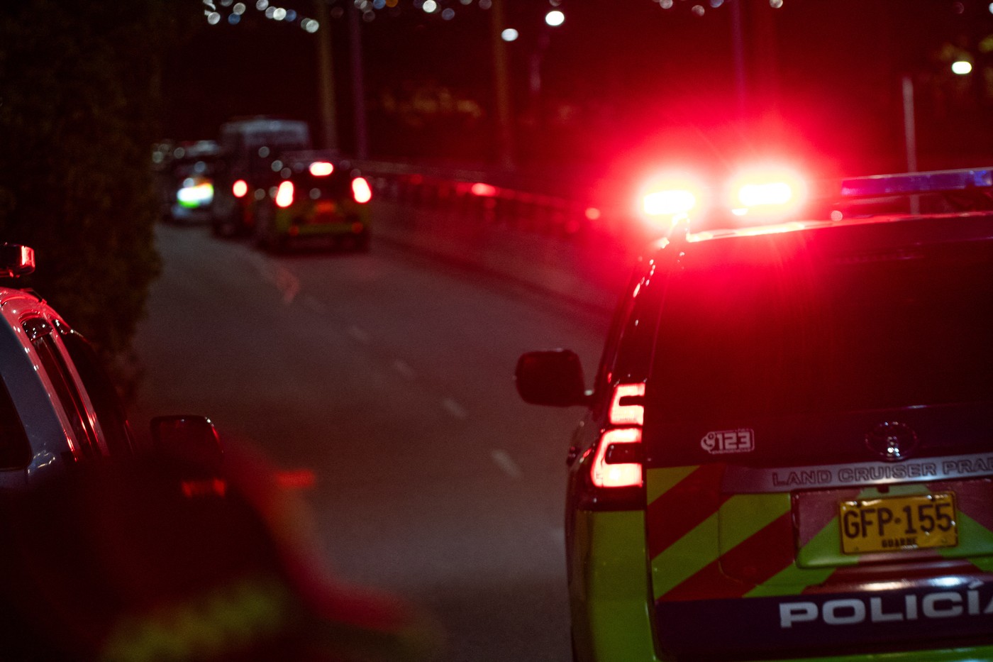 Un autocar cu elevi s-a prăbușit într-o râpă în Columbia, provocând moartea a cel puțin 16 persoane.