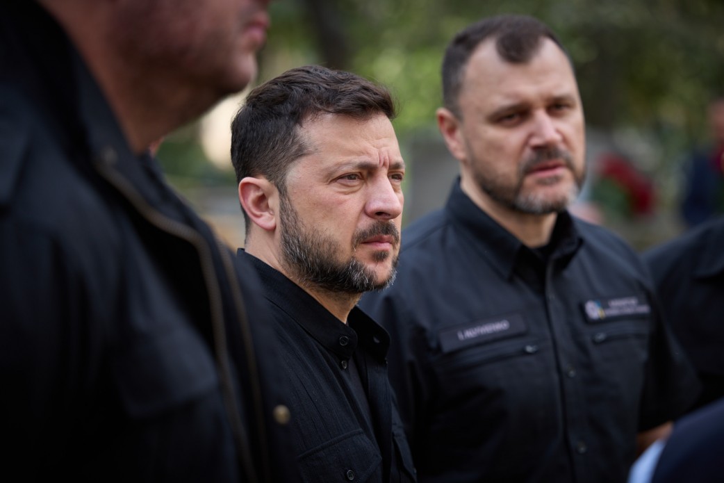 „Blocajul” cu care se confruntă Ucraina în fața ultimatumului impus de SUA / Zelenski își exprimă disponibilitatea pentru alegeri, dar solicită sprijin din partea americană și europeană