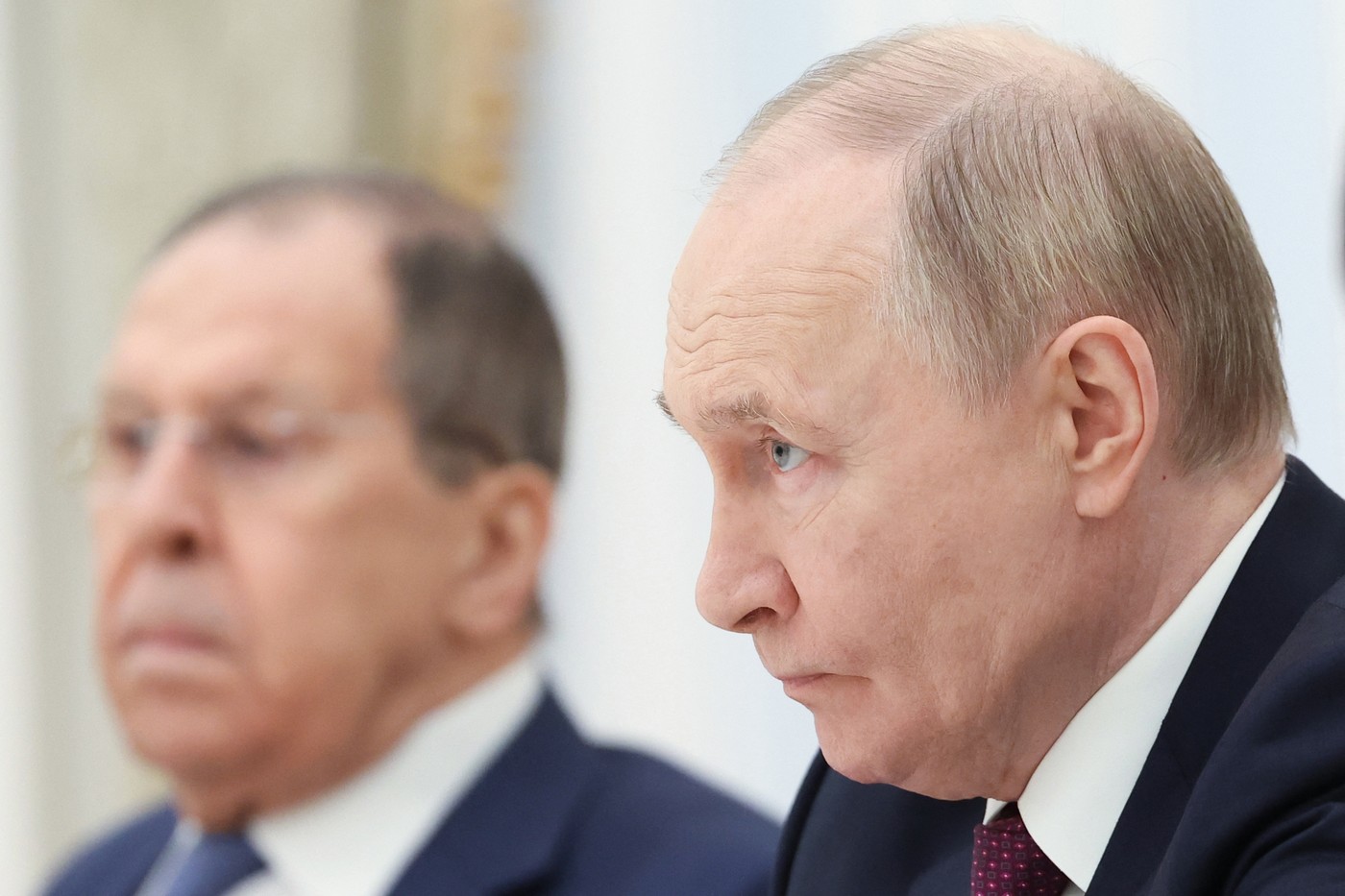 Rusia anunță că a preluat controlul asupra încă două localități din estul Ucrainei. Vladimir Putin transmite un mesaj amenințător înainte de întâlnirea dintre Trump și Zelenski.