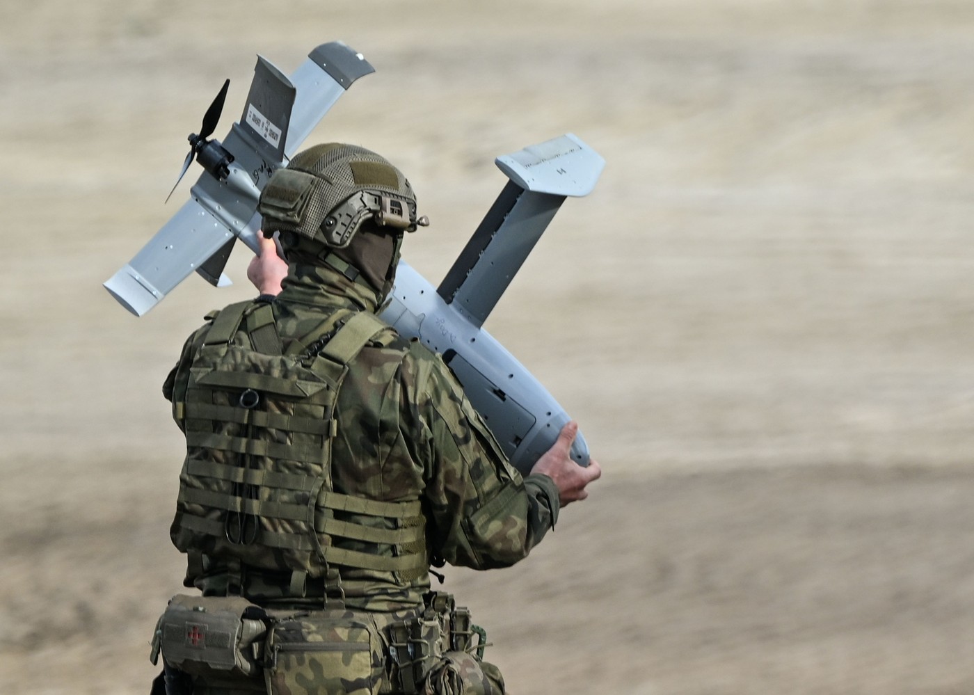 Polonia va construi fortificații anti-drone la granița estică. Investiție de 2 miliarde de euro.