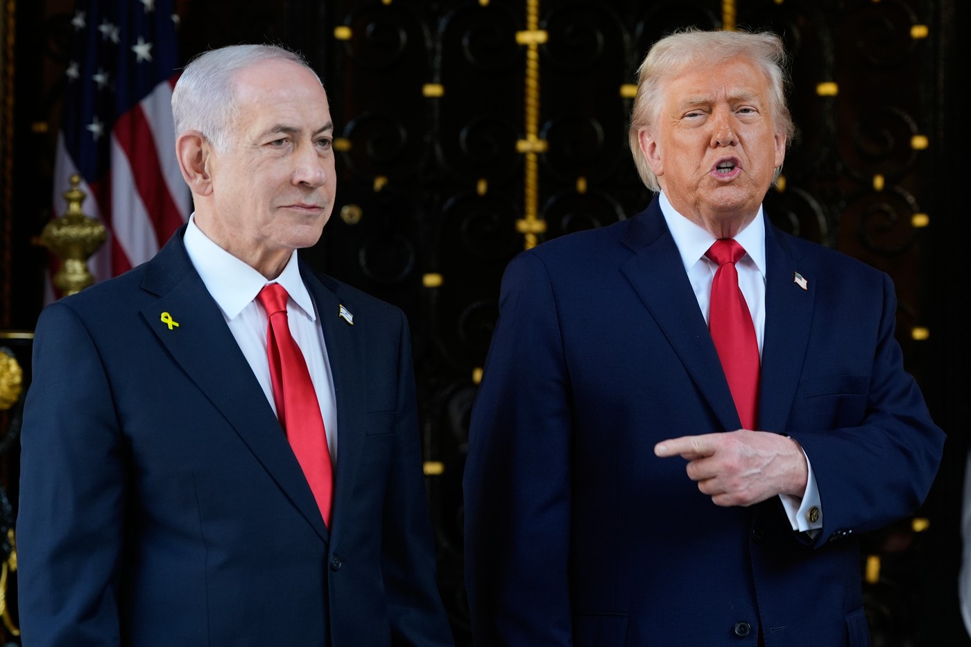 Donald Trump se întâlnește cu Benjamin Netanyahu la Mar-A-Lago. Premierul israelian afirmă: „Niciodată nu am avut un prieten ca el la Casa Albă.”