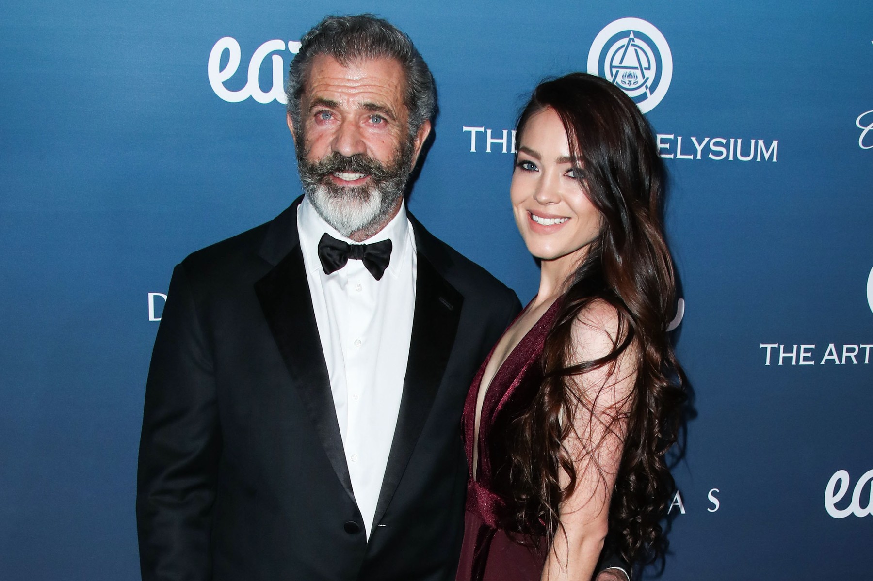 Mel Gibson și Rosalind Ross au încheiat relația lor după aproape zece ani.