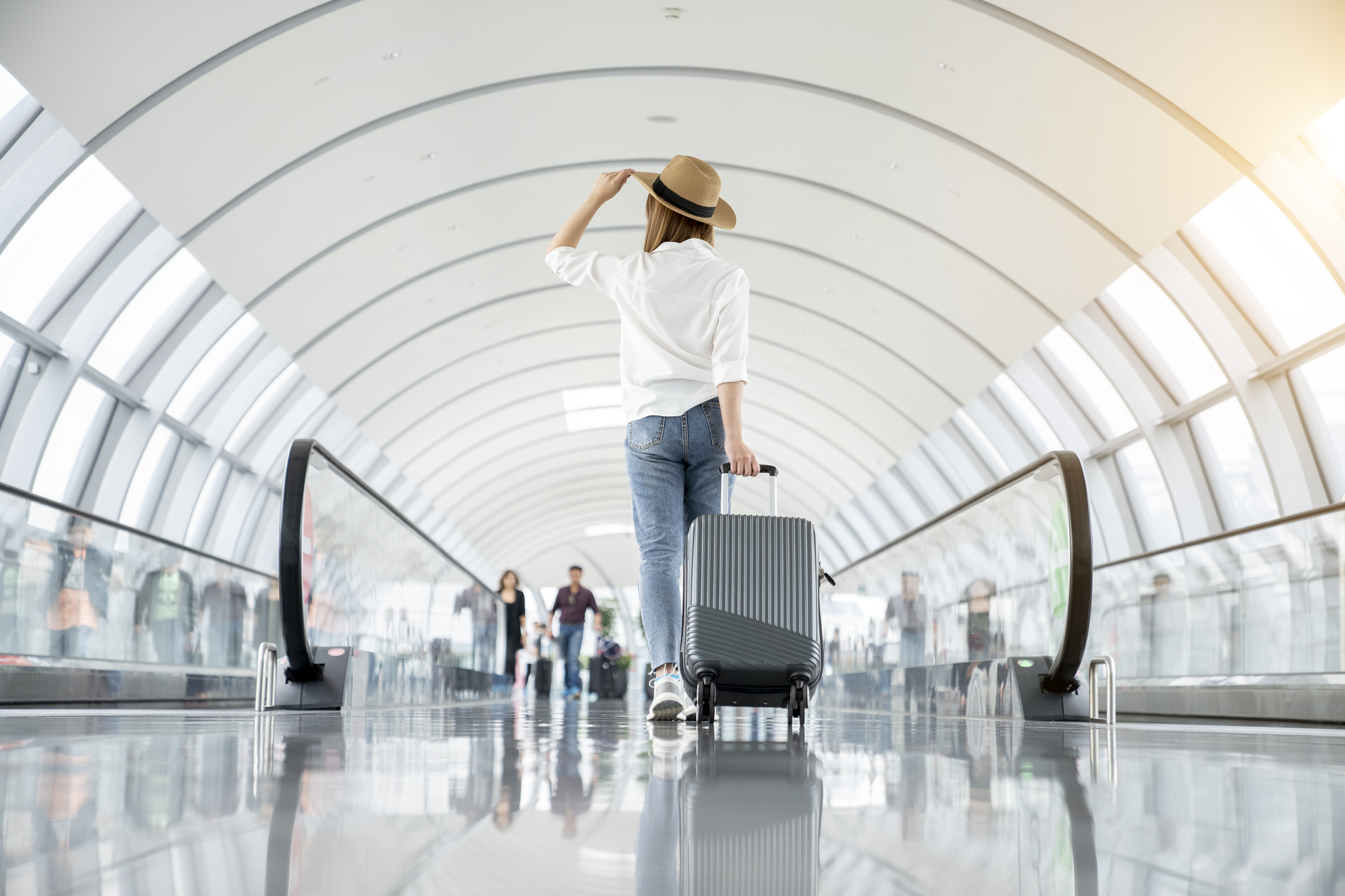 Românii părăsesc țara în timpul iernii și optează pentru vacanțe la plajă, sub soare. Care sunt cele mai importante destinații de vacanță la început de an?