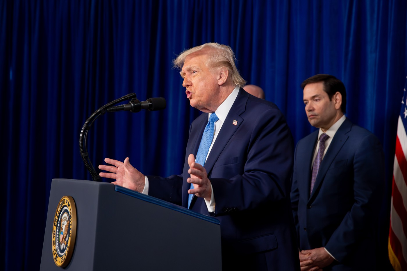 Trump: SUA vor conduce Venezuela în timpul tranziției și sunt pregătite pentru un al doilea atac. O nouă amenințare.