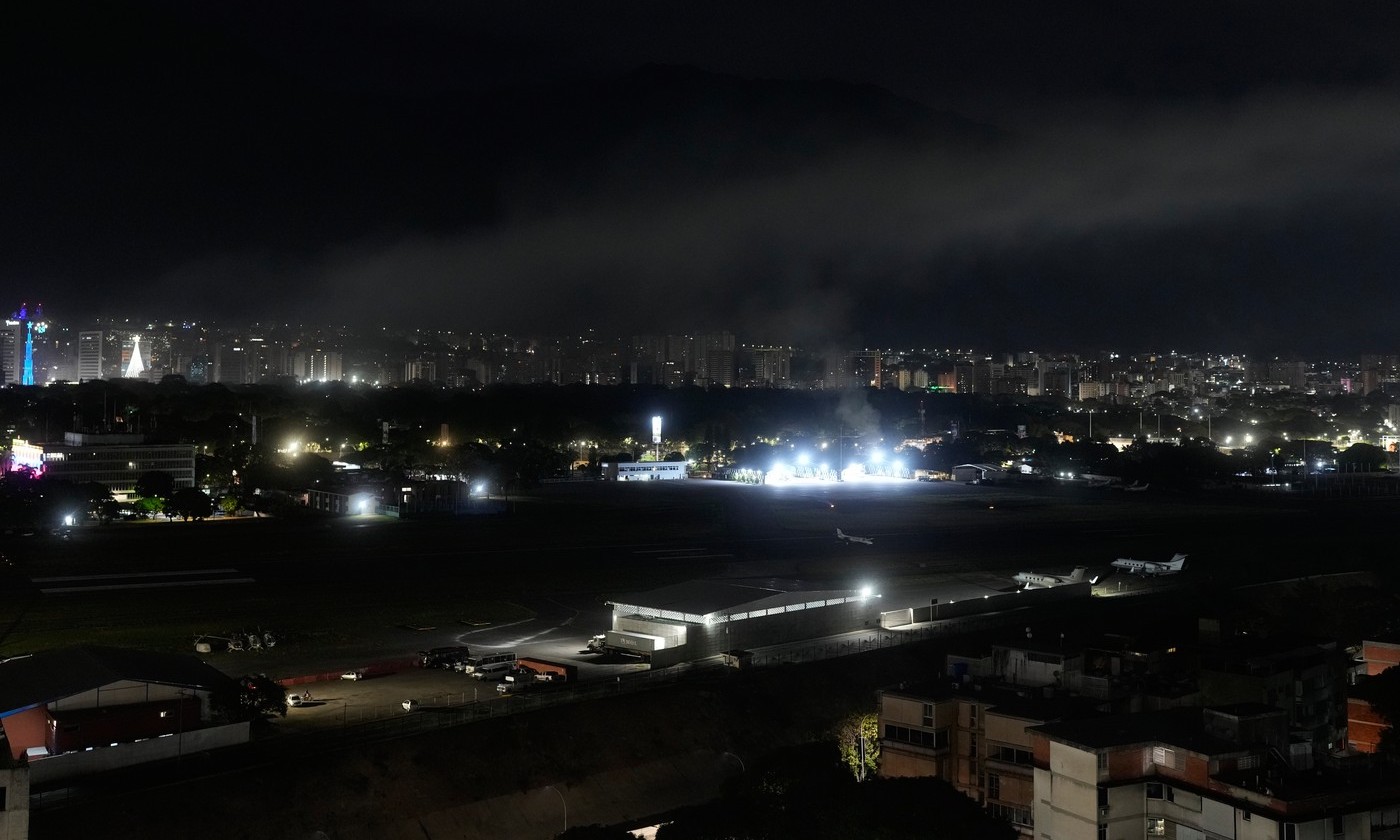 Explozii puternice la Caracas și în alte zone din Venezuela. Statele Unite „au efectuat o operațiune militară de mare amploare”