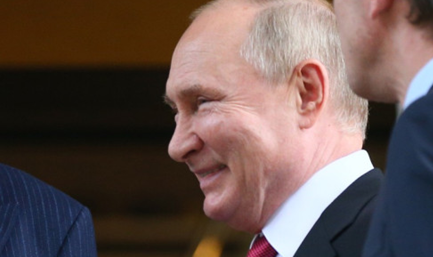Putin-ironii la adresa lui Trump și a occidentalilor: Suntem lideri în Arctica, dispunem de 34 de spărgătoare de gheață, dintre care 8 nucleare.