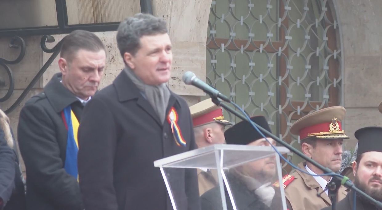 Nicușor Dan, huiduit la Focșani. Replica președintelui: „Responsabilitatea este să vă uitați la cine sunt oamenii în care vă puneți speranțele”