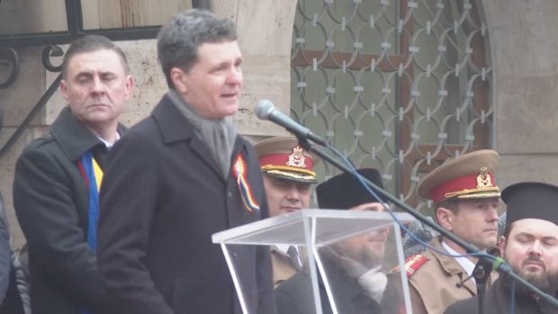 Nicuşor Dan, întâmpinat cu huiduieli şi aplauze la Focşani: „La mulţi ani, dragi focşăneni, care huiduiţi”. Şeful statului a participat la Hora Unirii.