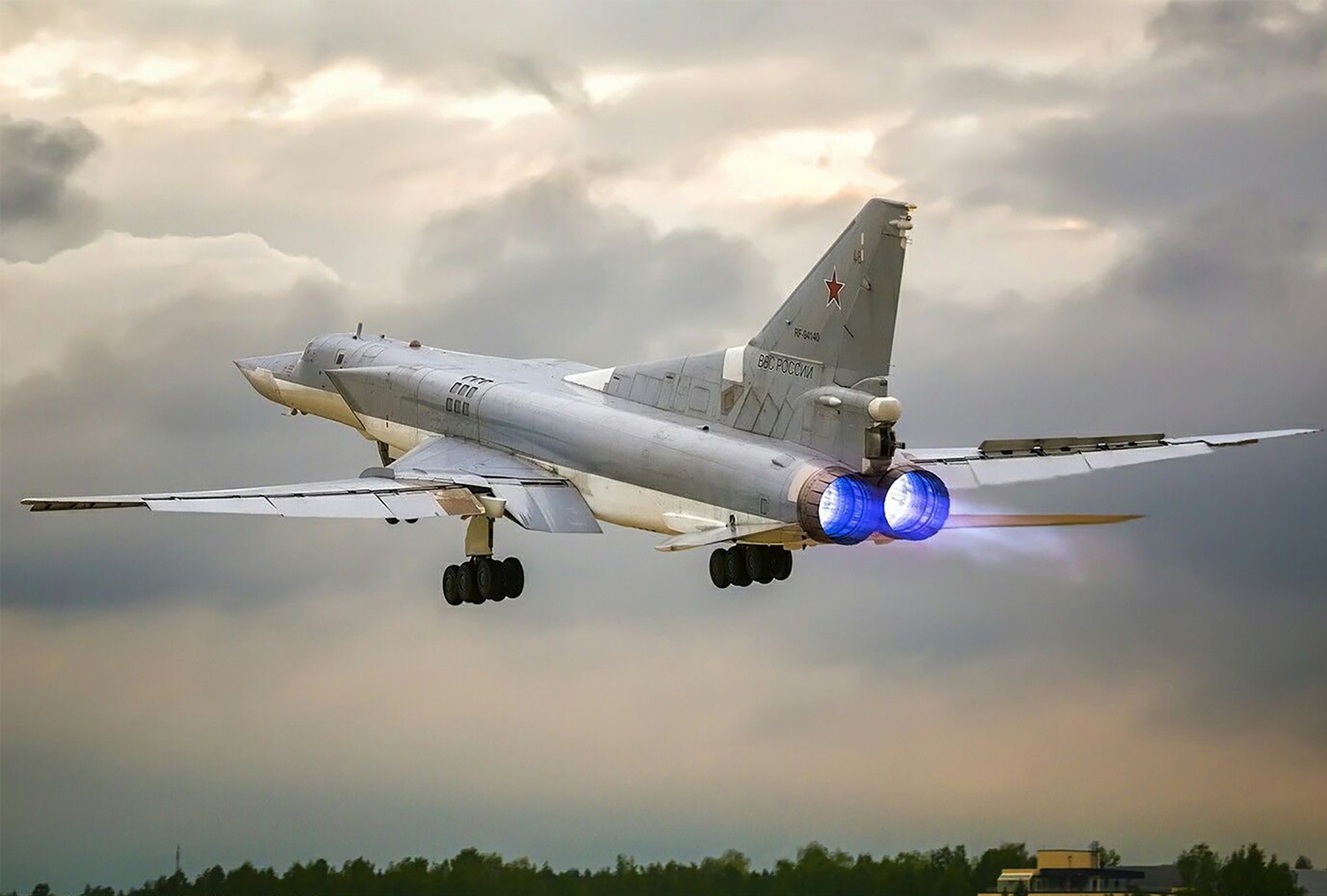 Declarație emisă imediat după întâlnirea lui Putin cu emisarii americani: Bombardierele strategice rusești Tu-22M3 și avioanele de vânătoare, misiune de 5 ore.