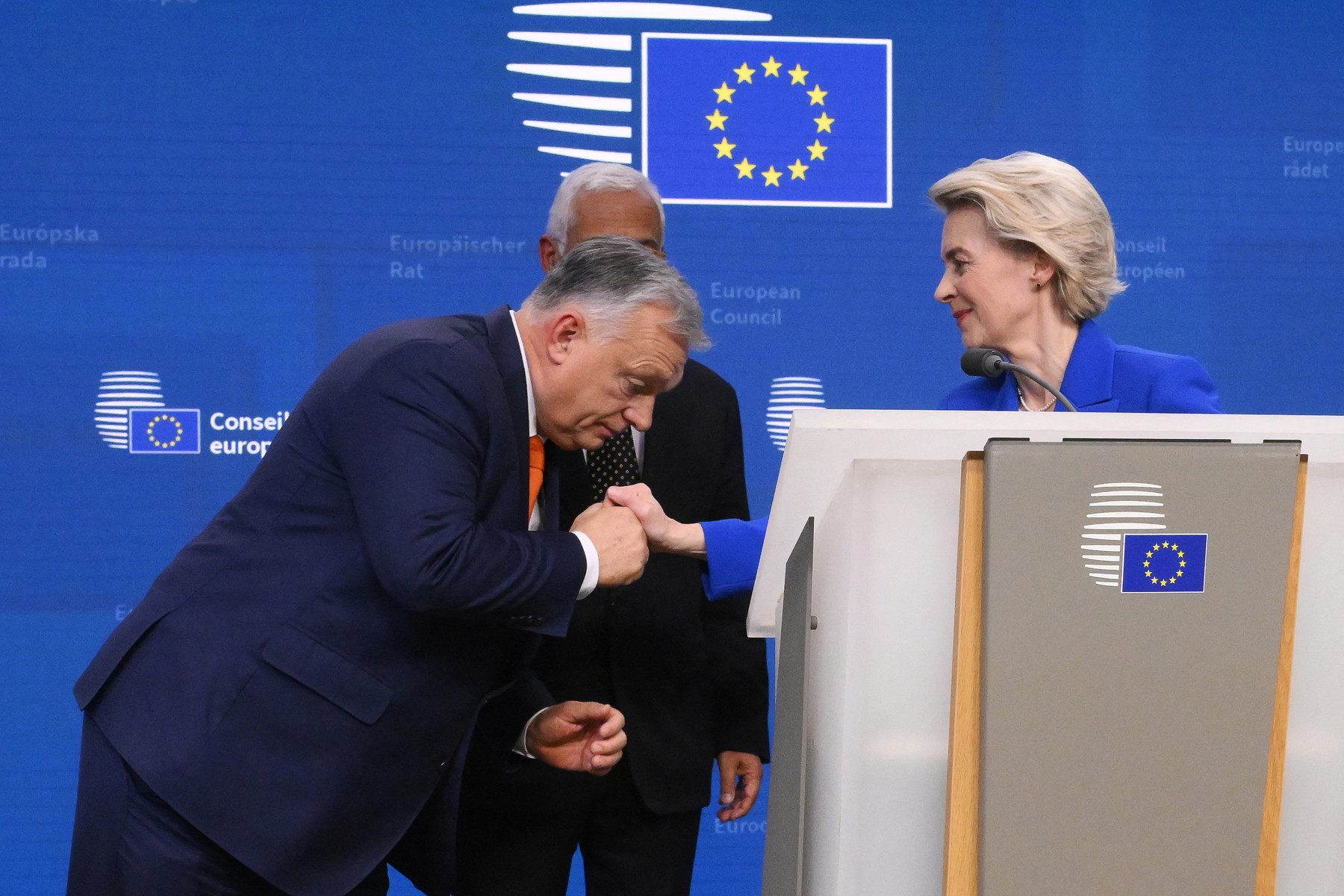 Uniunea Europeană a interzis în mod oficial importurile de gaz din Rusia, în ciuda opoziției din partea a două țări. Care este data intrării în vigoare a interdicției și ce se va întâmpla în continuare?