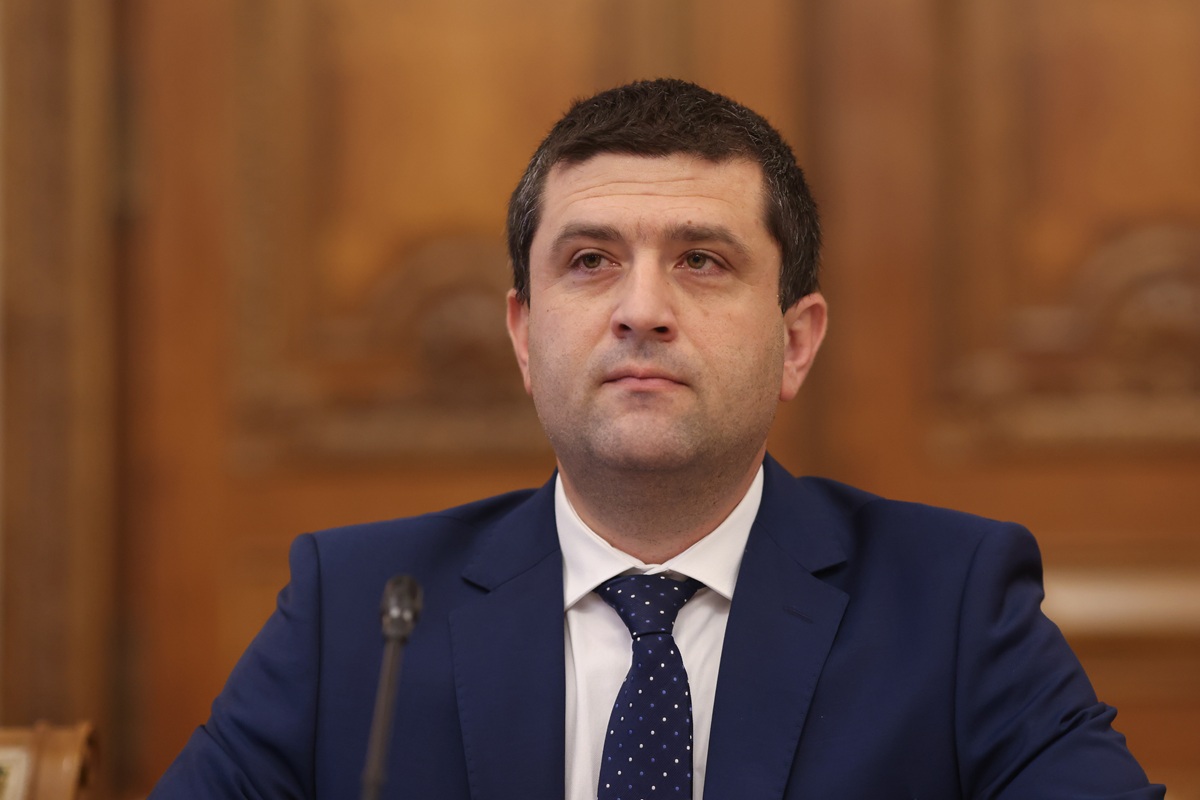 Ministrul Miruță garantează că pensiile din MApN nu vor fi reduse. „Militarii nu se află în situația celor cu dosare întârziate sau cu infractori a căror pedepse s-au prescris.”