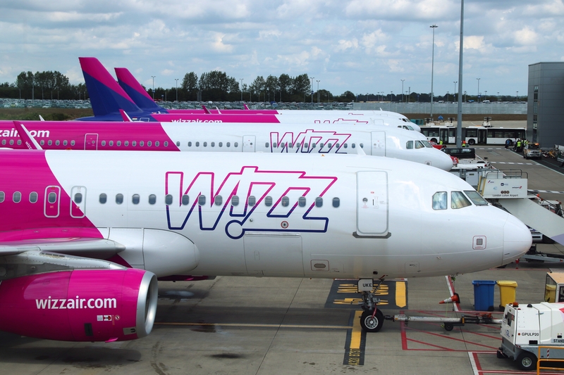 Cea mai mare companie aeriană din România suspendă rezervările online.