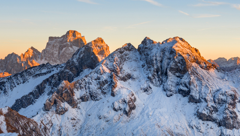Trei schiori au decedat în urma avalanșelor din Alpii italieni, în locații unde au loc competiții la Jocurile Olimpice de iarnă Milano-Cortina.