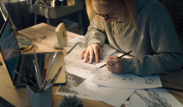 O femeie depinde de ajutor social după ce IA i-a înlocuit locul de muncă. Profesia ei aproape că a dispărut.