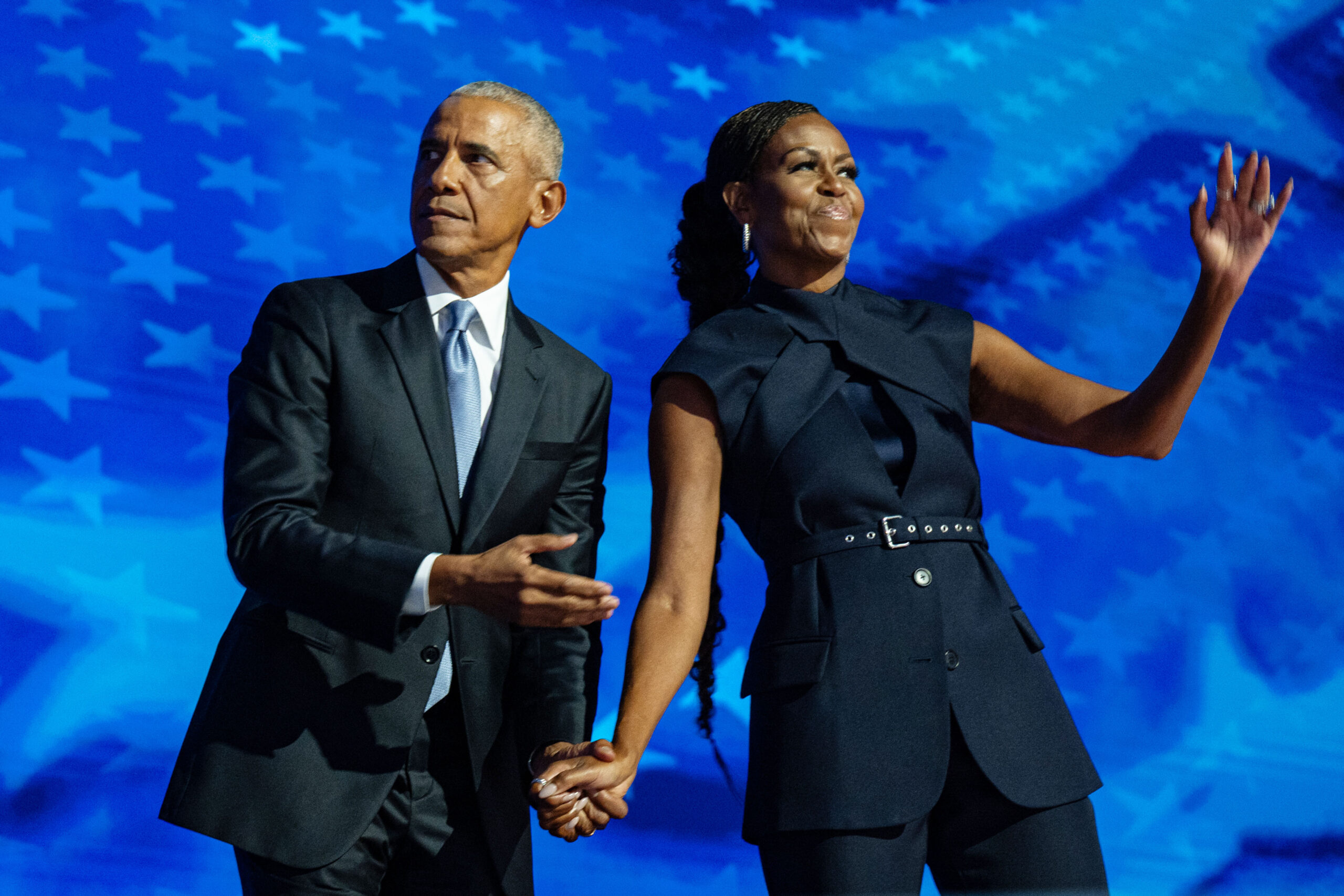 Donald Trump, val de critici după ce a postat un clip AI în care soții Obama sunt reprezentați ca maimuțe