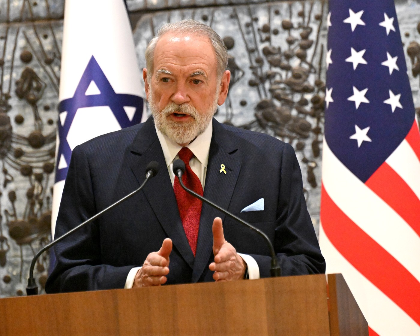 Proteste în țările musulmane după comentariile „extremiste” ale ambasadorului american din Israel referitoare la dreptul biblic al națiunii în Orientul Mijlociu.