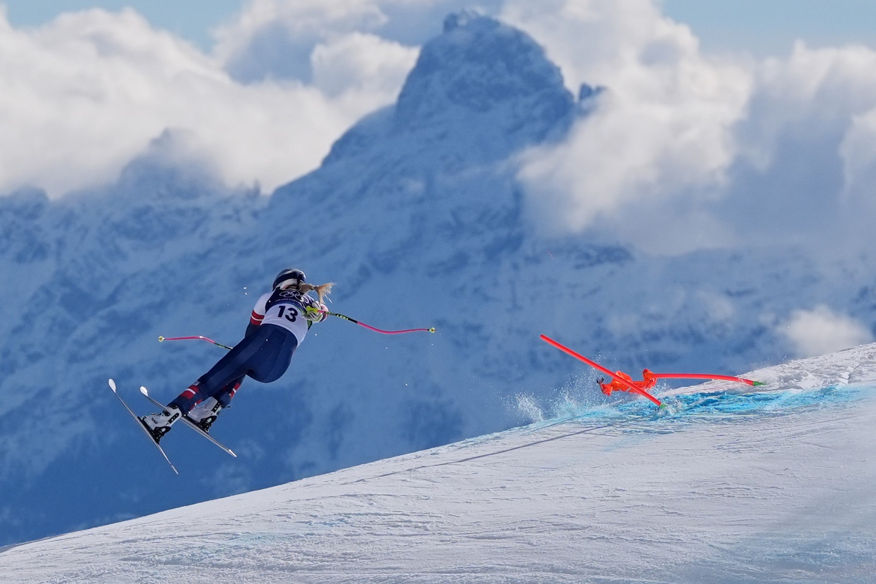Lindsey Vonn, accidentare gravă la Jocurile Olimpice de iarnă. Medicii au avut nevoie de minute întregi pentru a o ridica / A fost transportată cu elicopterul.