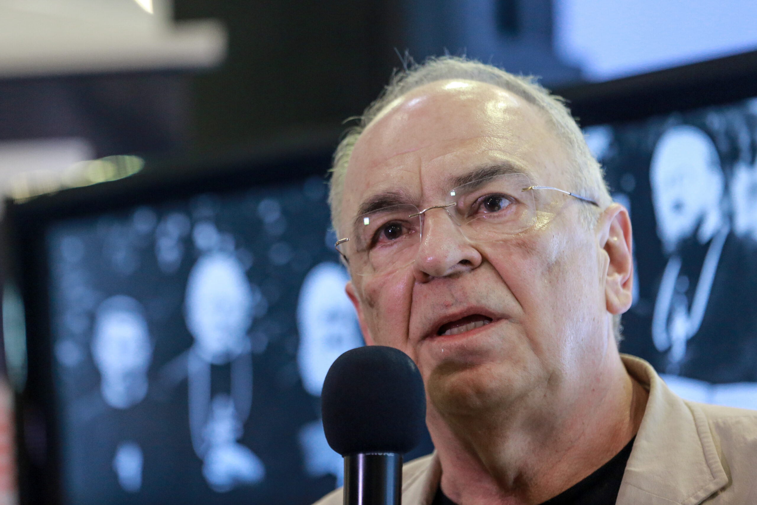 Gabriel Liiceanu: Acțiunile criminalului numărul unu al omenirii sunt halucinante. Așadar, în aceasta lume ne aflăm.