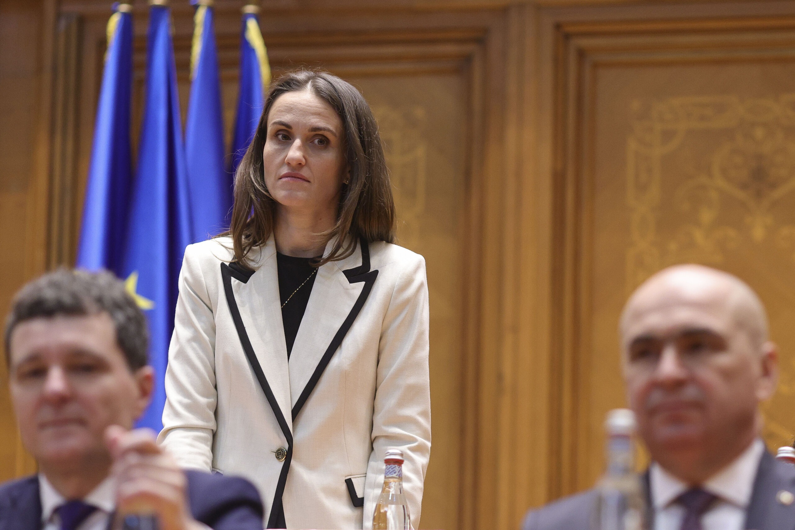 Autoritățile de la București reacționează la amenințările Iranului: „România nu este parte a conflictului”