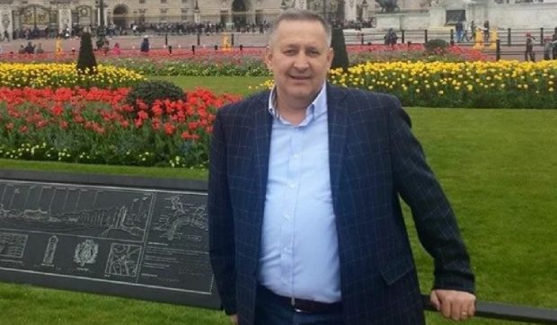 Cine este Cristian Anton, șeful ARR, la locuința căruia procurorii DNA au găsit 350.000 de euro ascunși în cutii de pantofi.