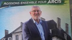 Hittler se confruntă cu Zielinski în contextul alegerilor dintr-un oraș francez care au devenit virale.