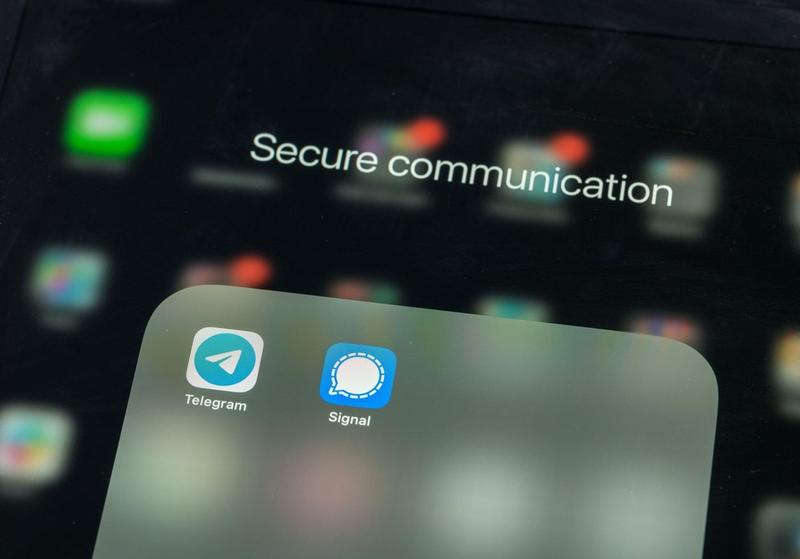 Oficiali, militari și jurnaliști din SUA, țintiți de hackeri cu legături în serviciile secrete ruse. Avertismentul FBI.