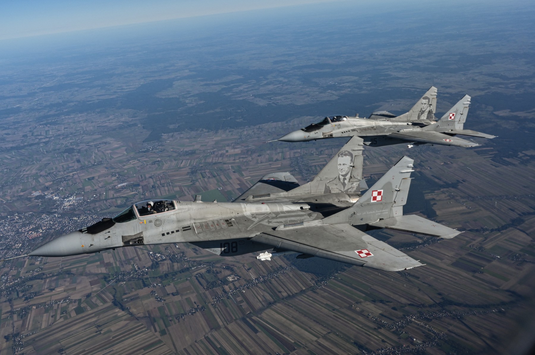 Polonia a trimis avioanele de vânătoare pentru a intercepta o aeronavă rusească de spionaj IL-20.