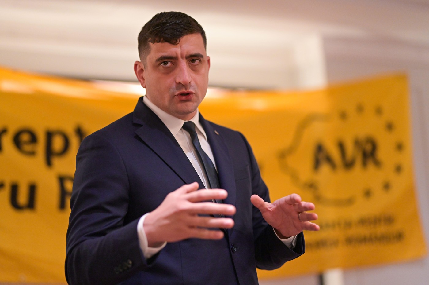 AUR a contestat la CCR legea bugetului de stat pentru 2026. Argumentele aduse de partidul lui George Simion.
