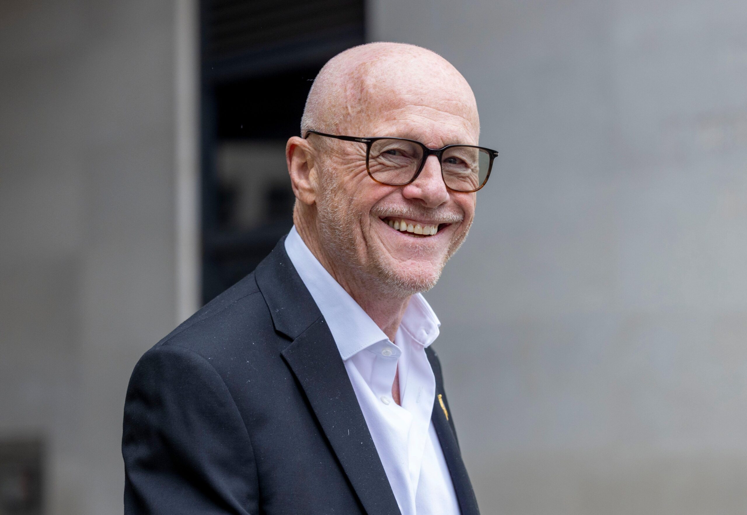 Un miliardar cu opt copii explică metodele prin care îi educă fără a-i răsfăța: „Le spun mereu”. Principiul fundamental al familiei.