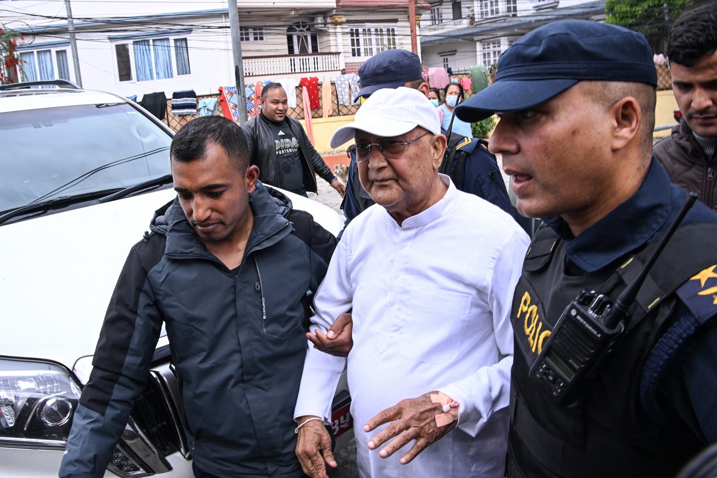 Fostul prim-ministru din Nepal a fost reținut pentru represiunea din timpul Revoluției Gen Z.