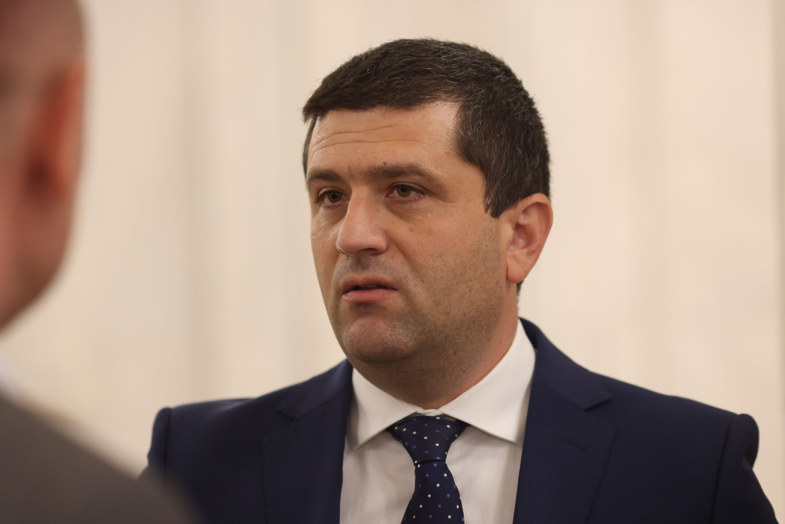 Vicepremierul Miruță: „Nu ne aflăm în poziția de a desfășura soldați în strâmtoarea Ormuz”. Opinia sa despre amenințările din partea Iranului.