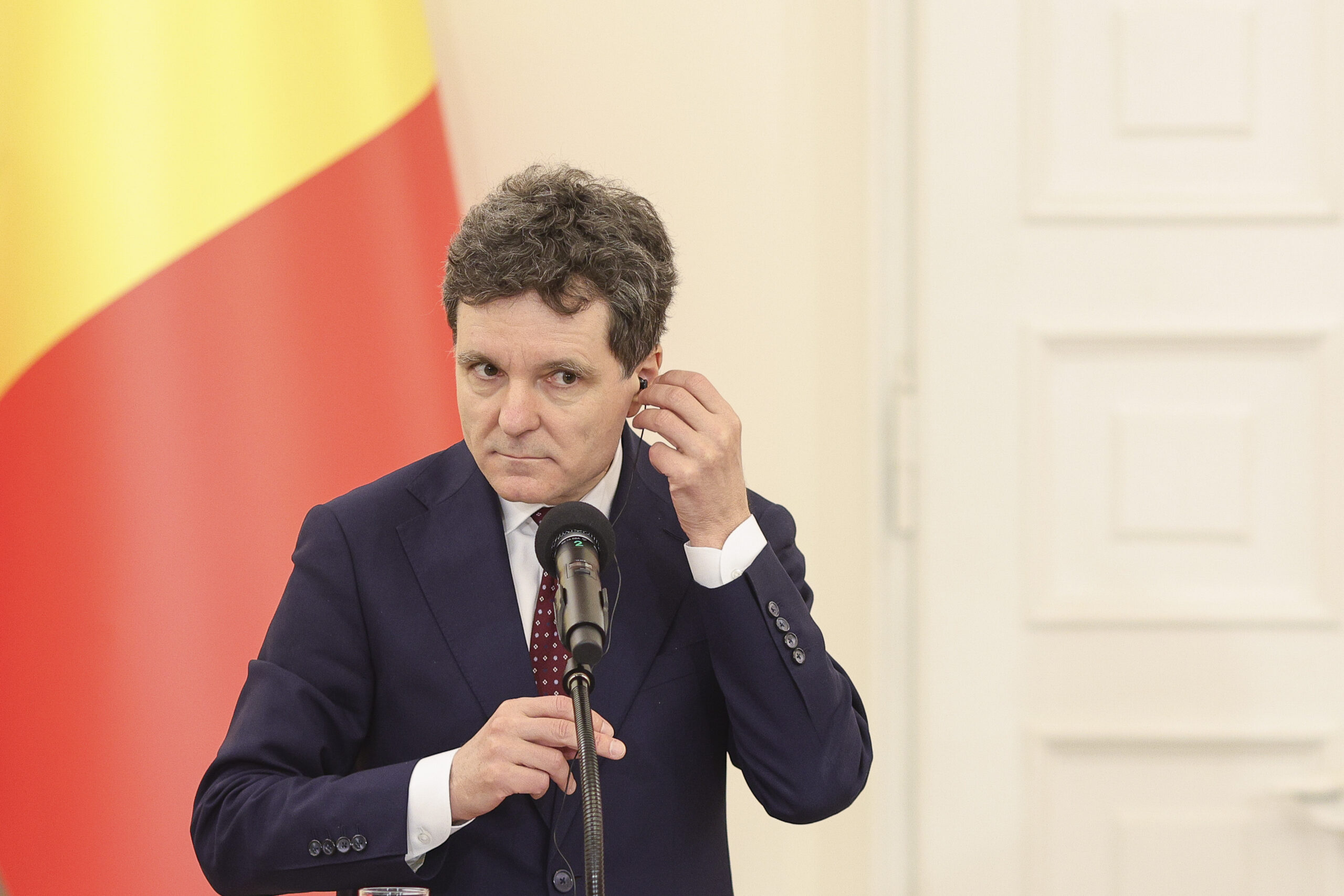 Nicușor Dan, mesaj pentru Peter Magyar după „victoria clară”: „Să construim un nou capitol în relațiile româno-ungare”.
