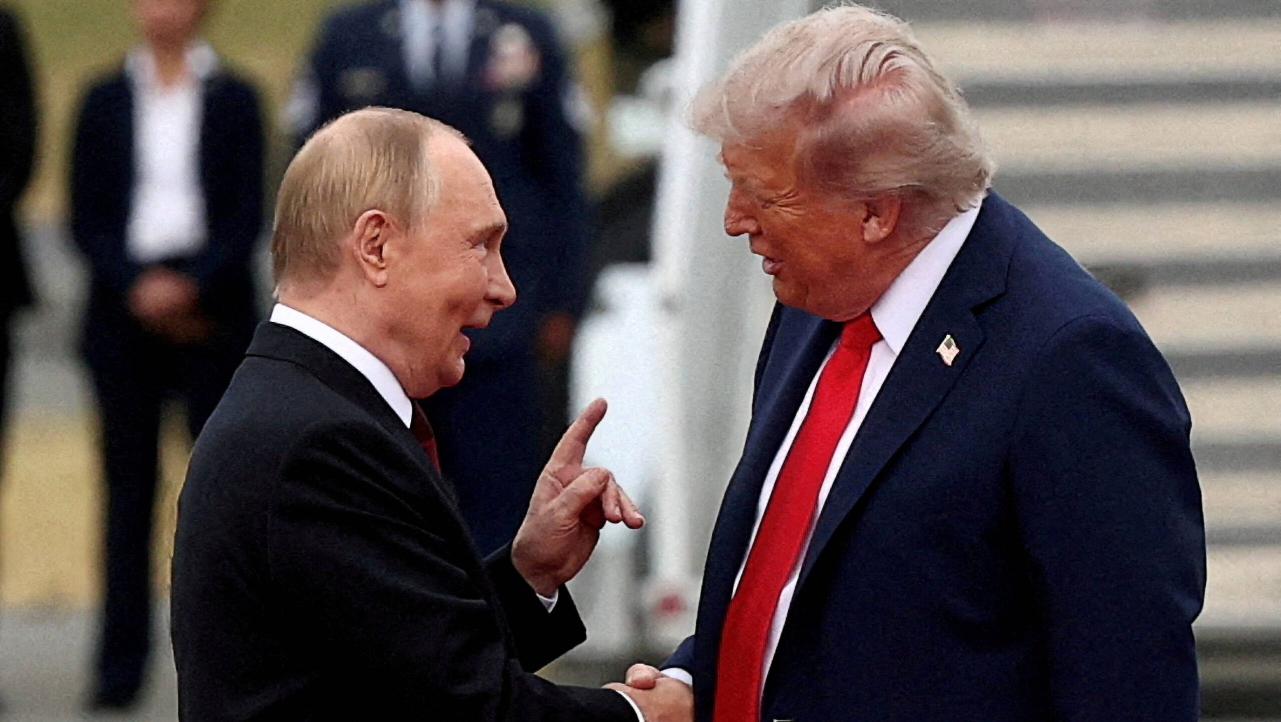 Scandal în SUA: democrații îl acuză pe Trump că „este manipulat” de Putin. „Ce mesaj transmite?”