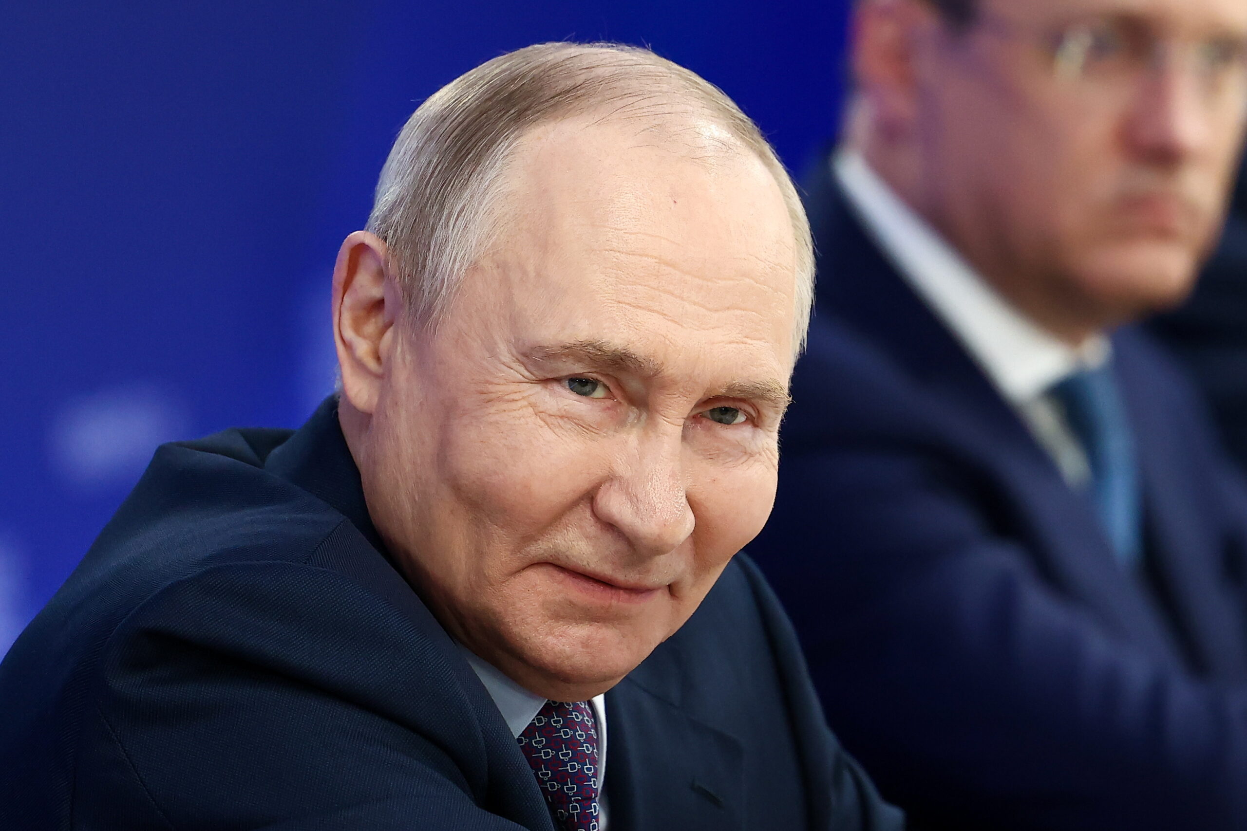 Explicația unui expert referitoare la armistițiul anunțat de Putin de Paște, pe care Ucraina susține că a fost încălcat de 11.000 de ori