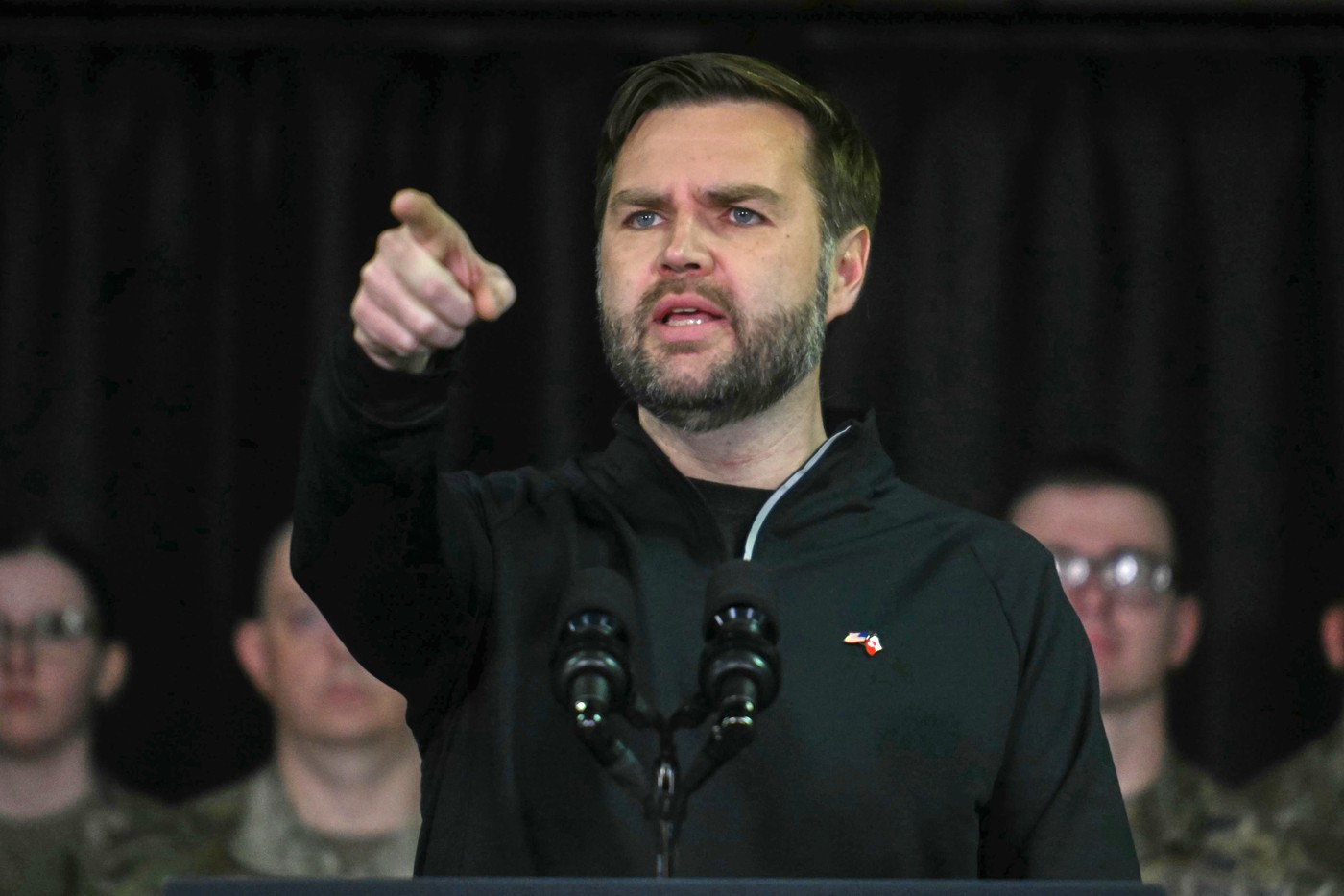 JD Vance îi ironizează pe iranieni și respinge acuzațiile de violare a armistițiului, probabil scrisă de ChatGPT.