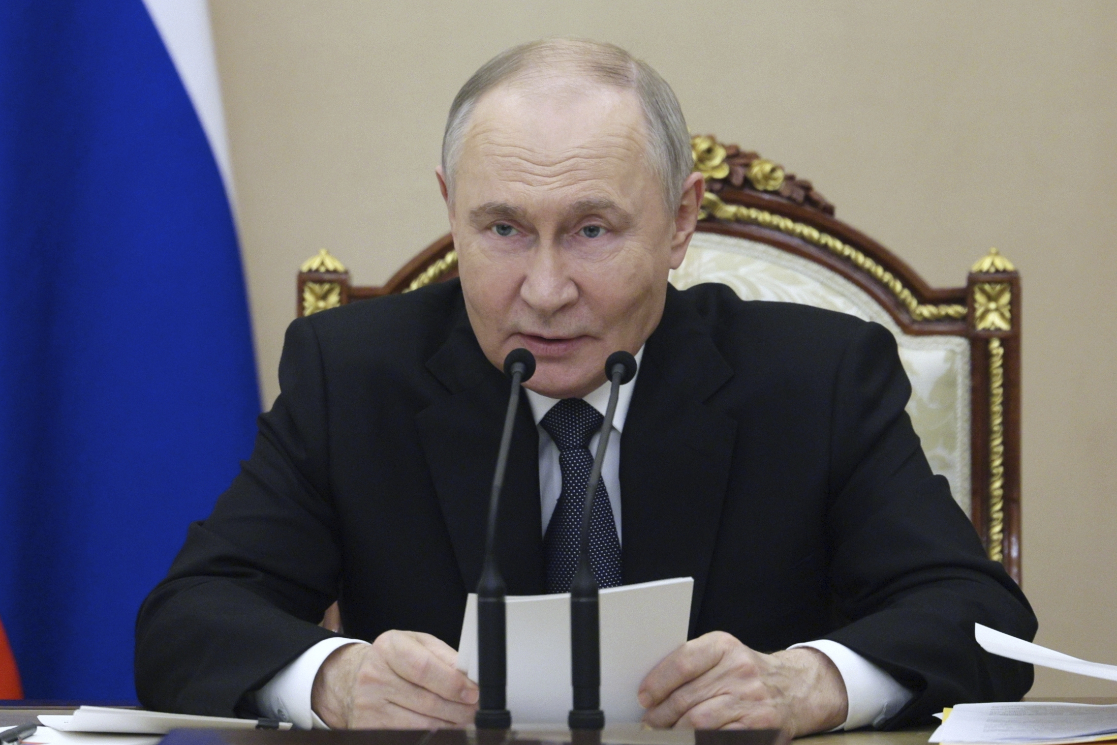 Vladimir Putin declară armistițiu de Paște în Ucraina.