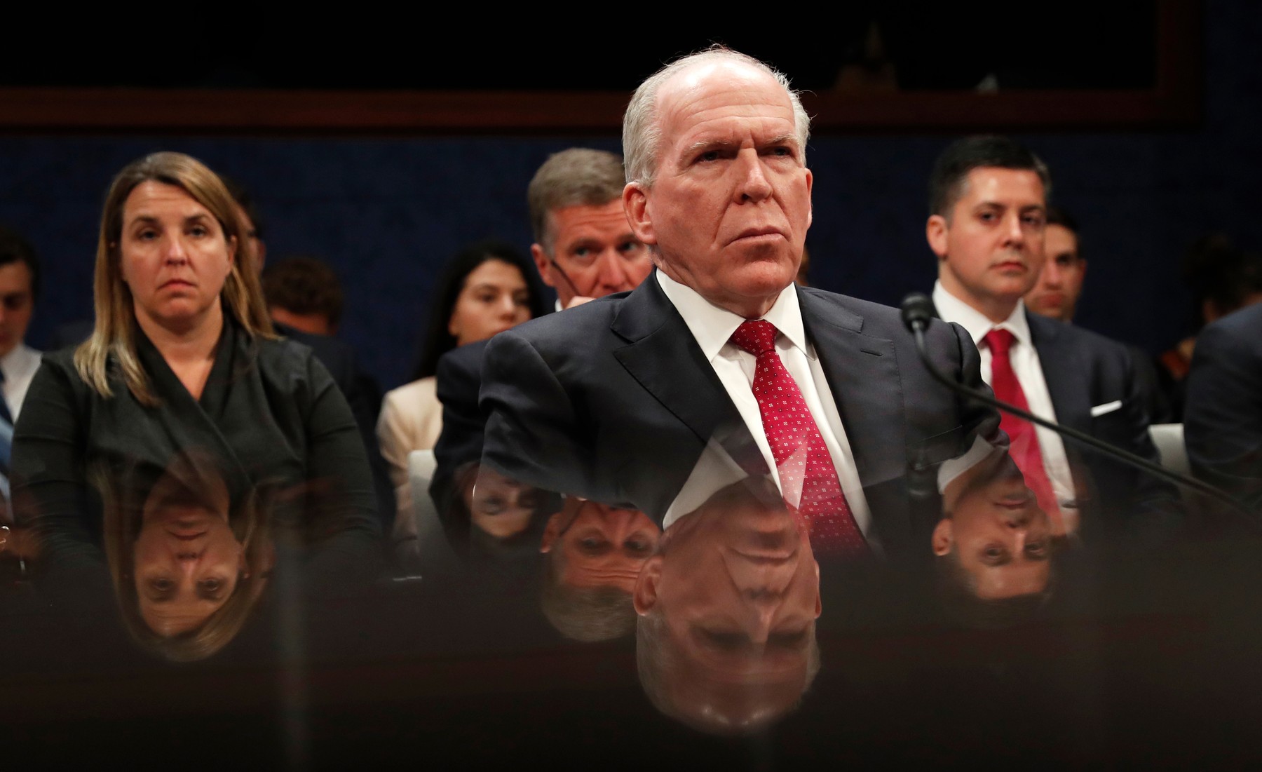 Un fost director al CIA afirmă că Trump este „în mod clar dezechilibrat” și constituie o amenințare globală ce trebuie eliminată.